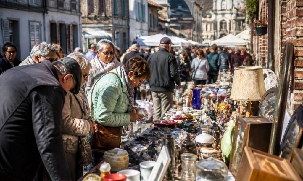 Braderie normande à Brionne : dates, bons plans et conseils pour en profiter