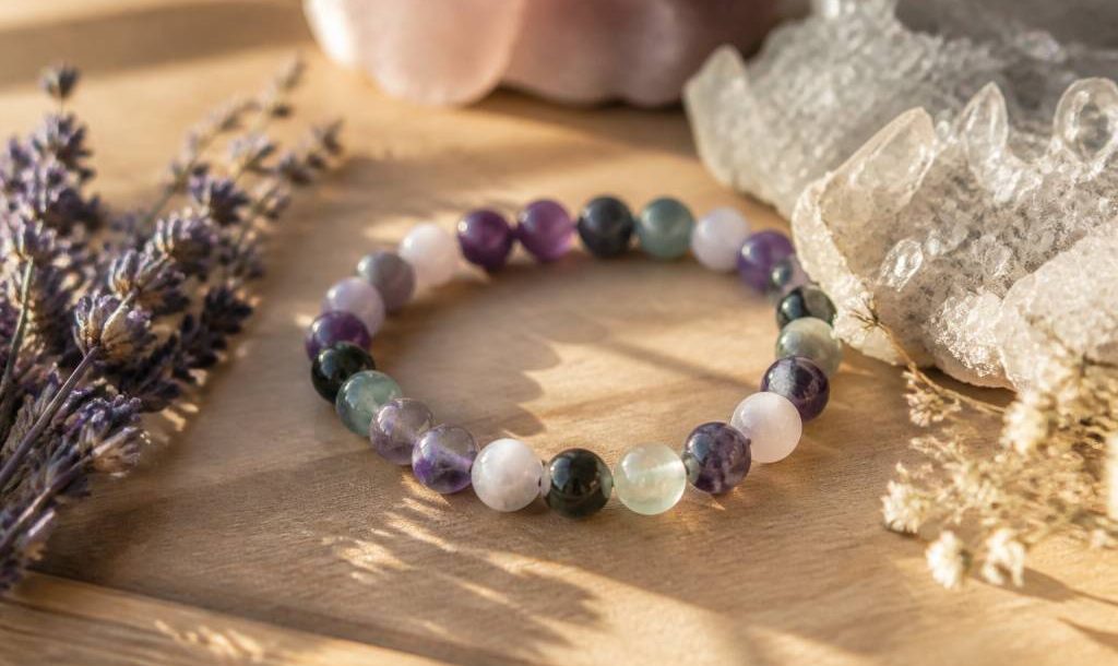 Bracelet energetique : bienfaits, choix et conseils d’utilisation