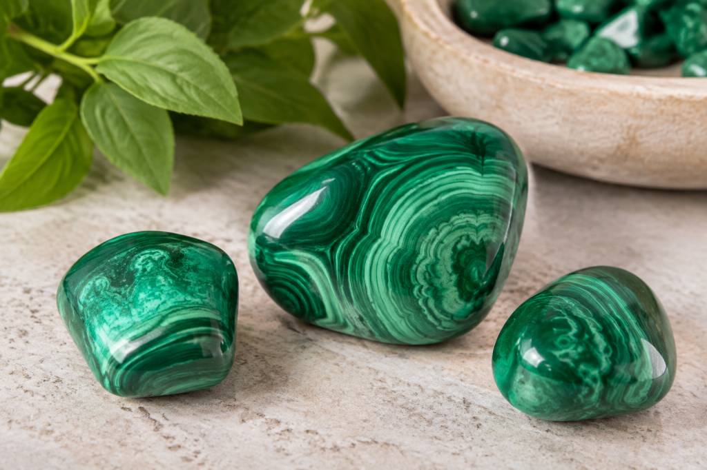 Malachite danger : précautions et conseils pour l’utiliser sans risque