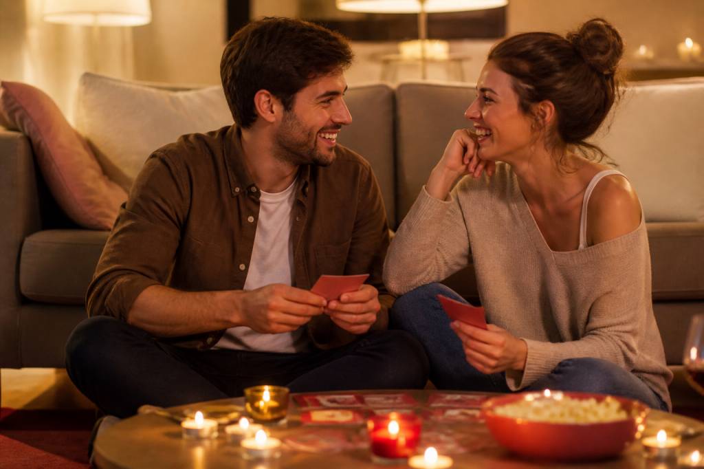 Jeux pour la Saint-Valentin : des idées amusantes pour une soirée en amoureux
