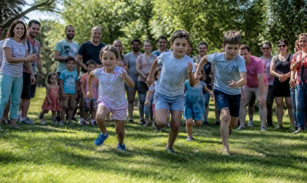 Jeux pour cousinade gratuit : des idées amusantes pour réunir toute la famille