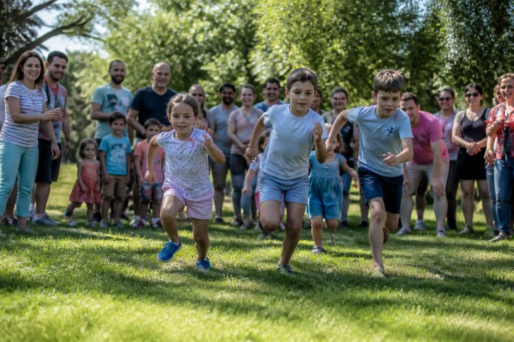 Jeux pour cousinade gratuit : des idées amusantes pour réunir toute la famille