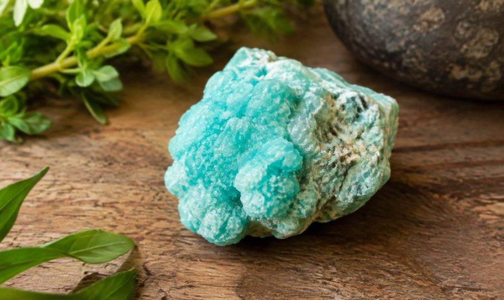 Aurichalcite : propriétés, origine et utilisations de ce minéral rare