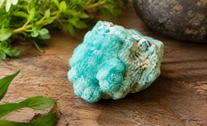 Aurichalcite : propriétés, origine et utilisations de ce minéral rare